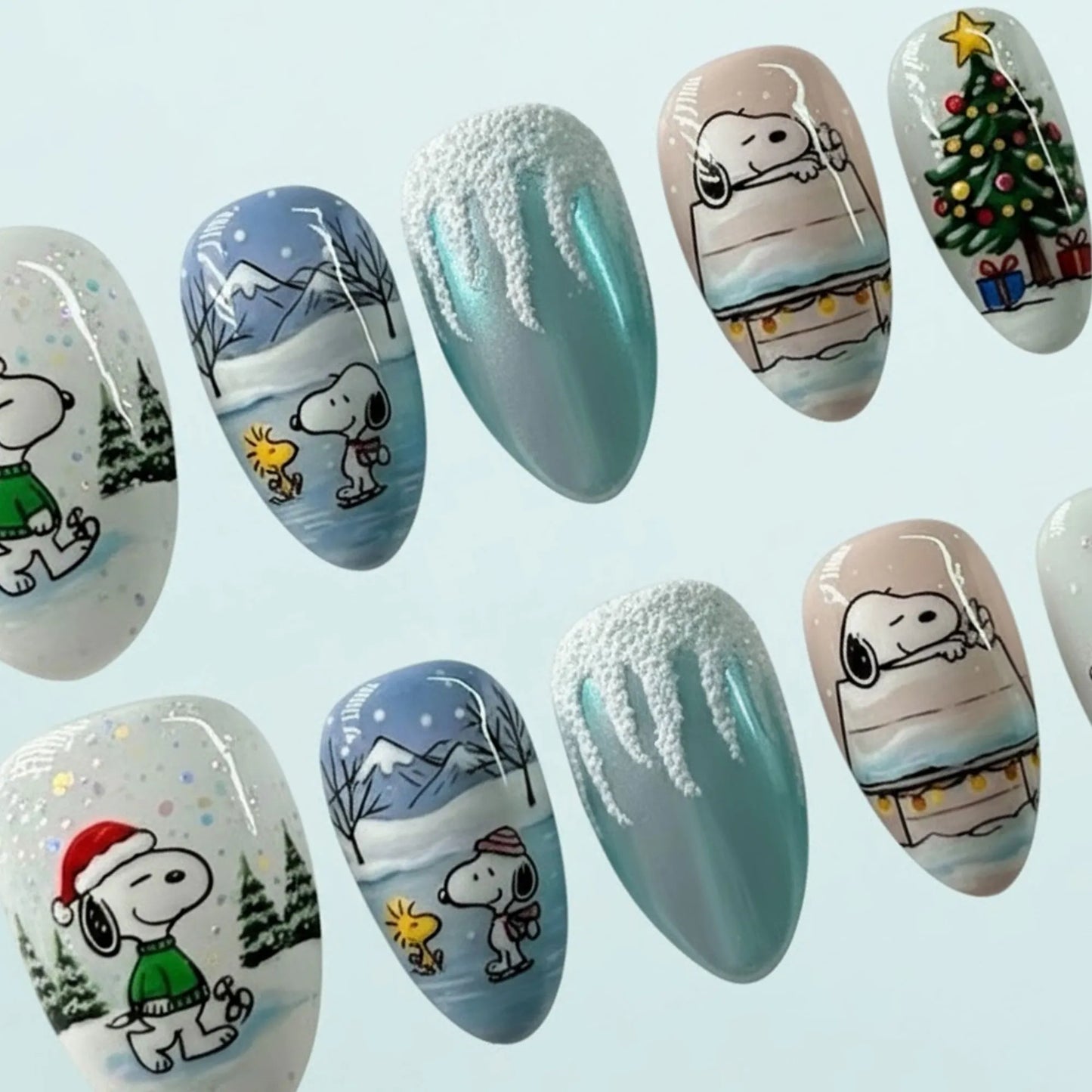 Snoop Christmas Nails